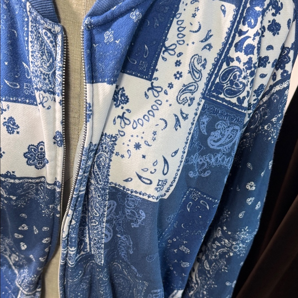 Fabletics Blue and White Patterned Jacket - image 3